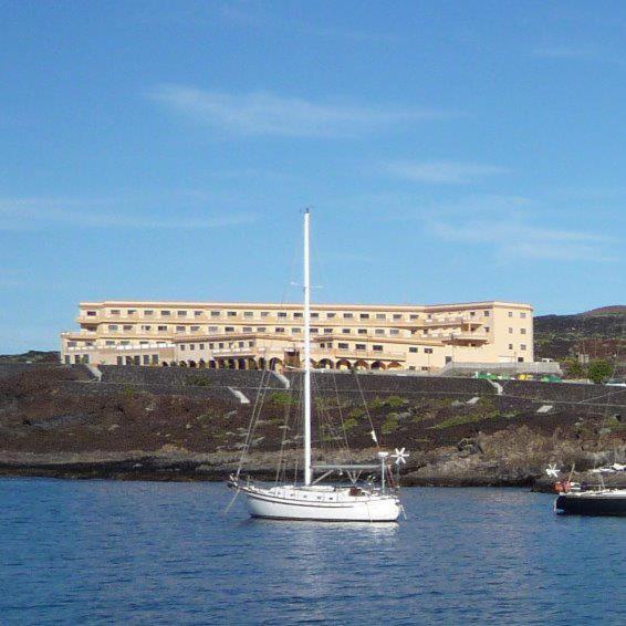 Vv 122 Con Balcon En Primera Linea De Mar La Restinga Luaran gambar